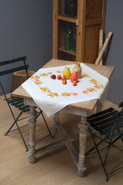 Vervaco Kanaviçe Kare Masa Örtüsü 80x80 cm PN-0013291