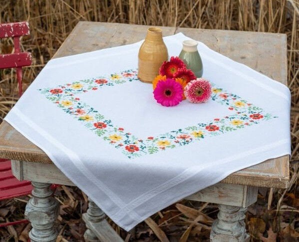 Vervaco Kanaviçe Kare Masa Örtüsü 80x80 cm PN-0169697