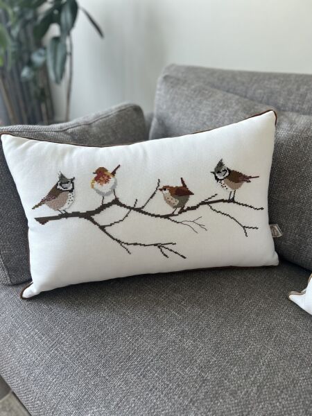 Modern Kuş Desenli Kanaviçe Yastık Malzeme Kiti