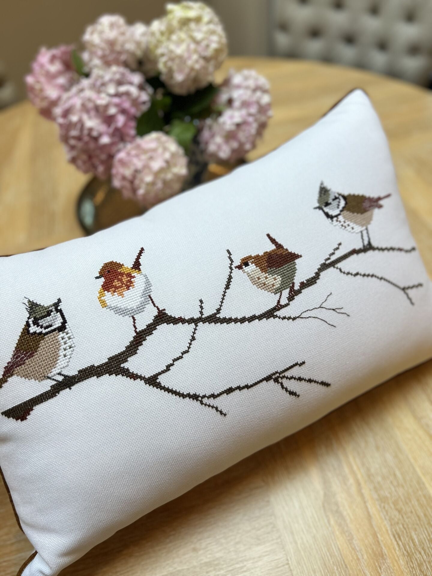 Modern Kuş Desenli Kanaviçe Yastık Malzeme Kiti