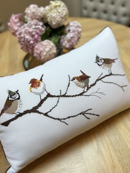 Modern Kuş Desenli Kanaviçe Yastık Malzeme Kiti