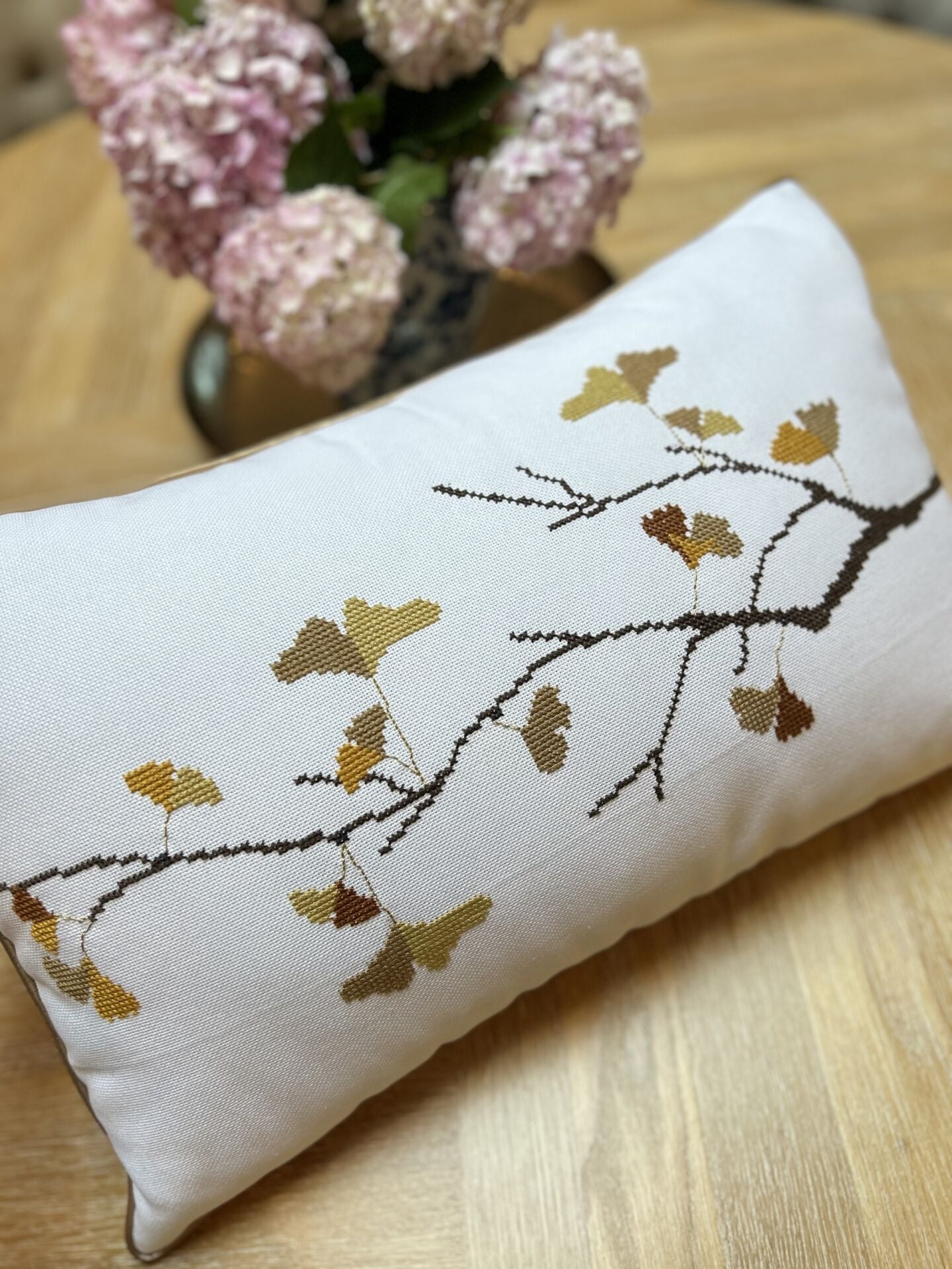 Ginkgo Desenli Kanaviçe Yastık Malzeme Kiti