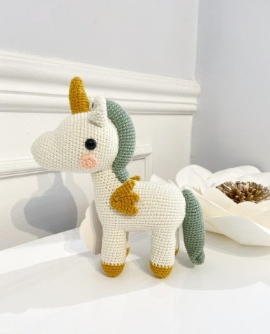 Unicorn Mavi