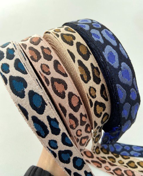 Leopar Desenli Kurdele