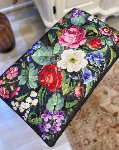 Kanaviçe İşlemeli Puf Kiti