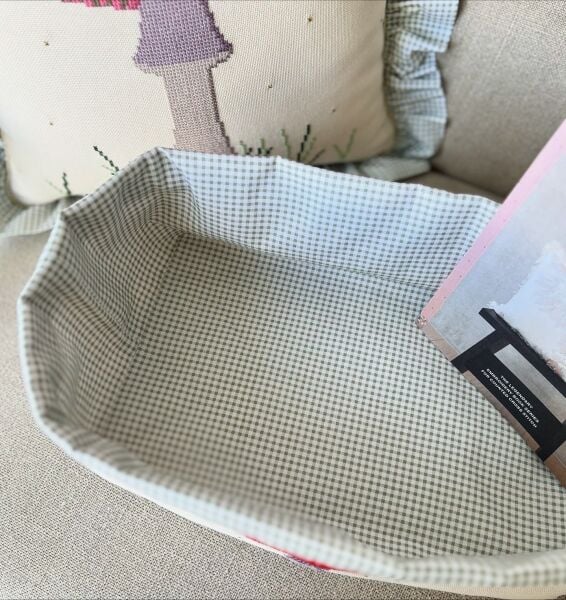 Mantar İşlemeli Yastık + Organizer