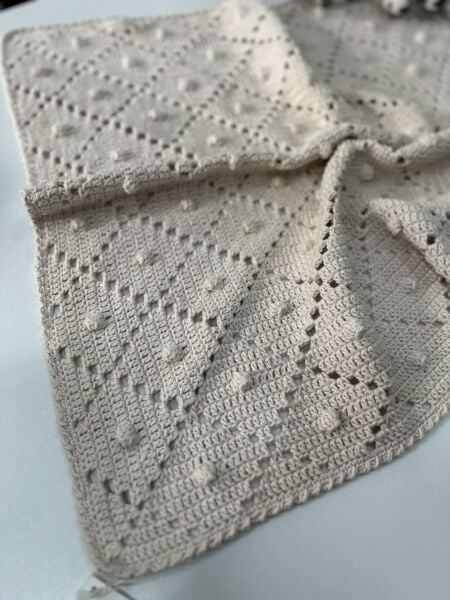 Düz Renk Örgü Battaniye