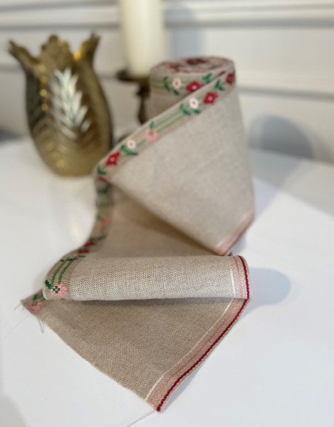 İşleme Keten Bordür 17 cm Toprak Kırmızı Çiçekli