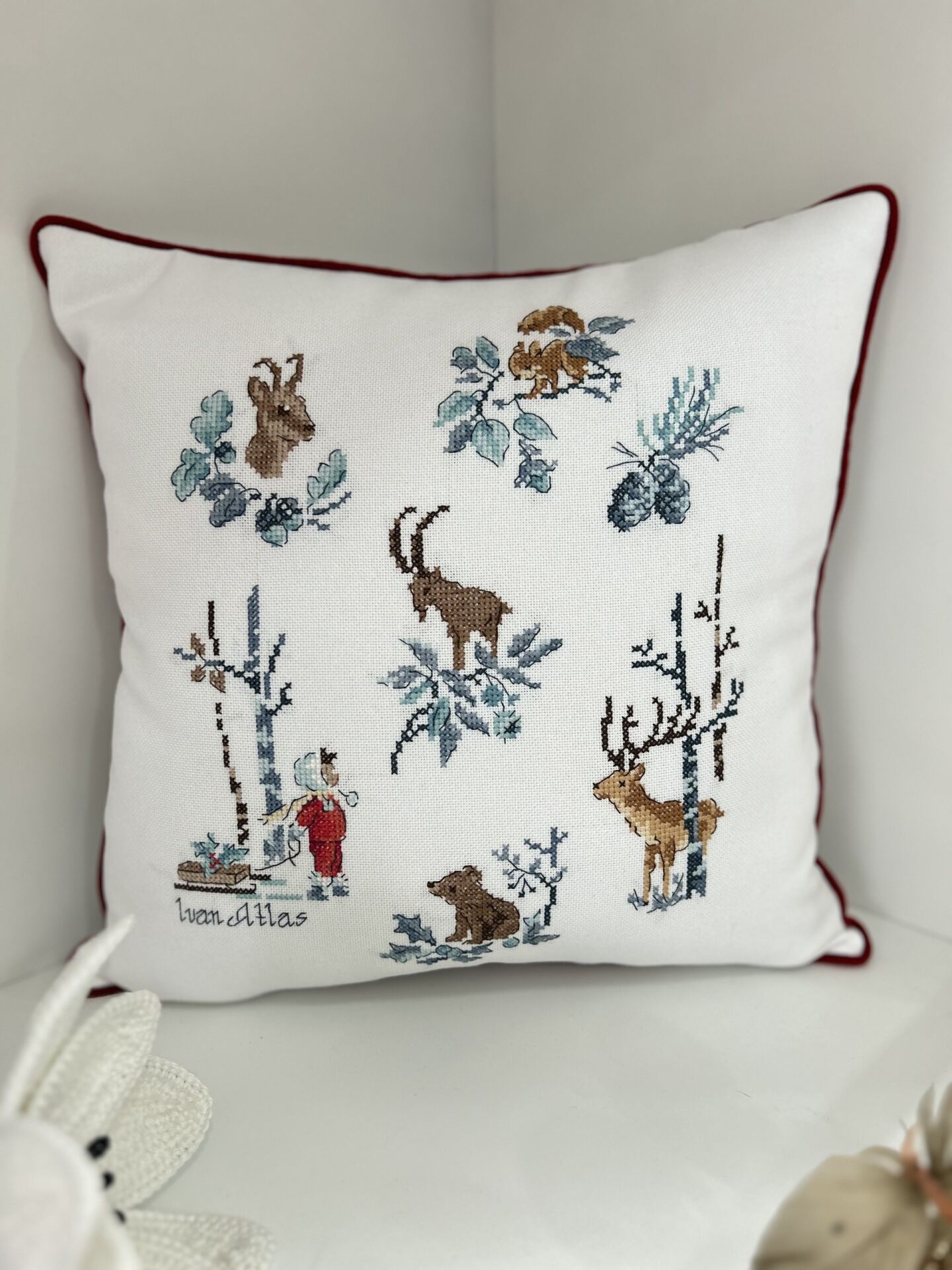 Orman Temalı Bebek Yastığı