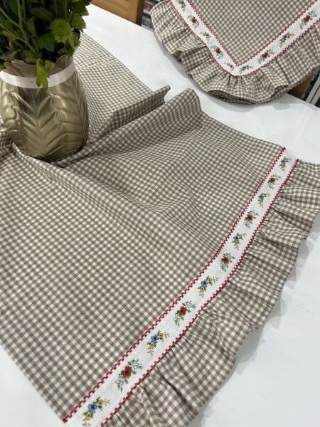 Pötikare Kumaş Etamin Bant İşlemeli Runner