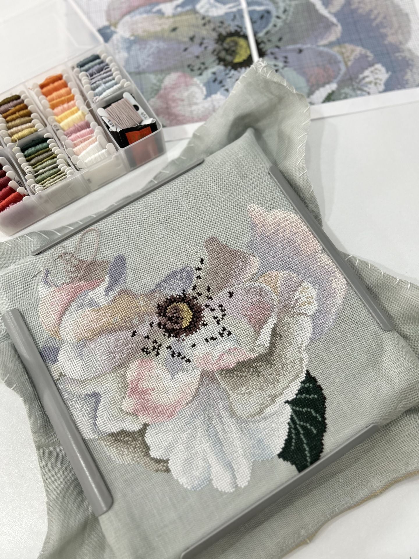 Gül Çiçeği Yastık Kanaviçe İşleme Kiti