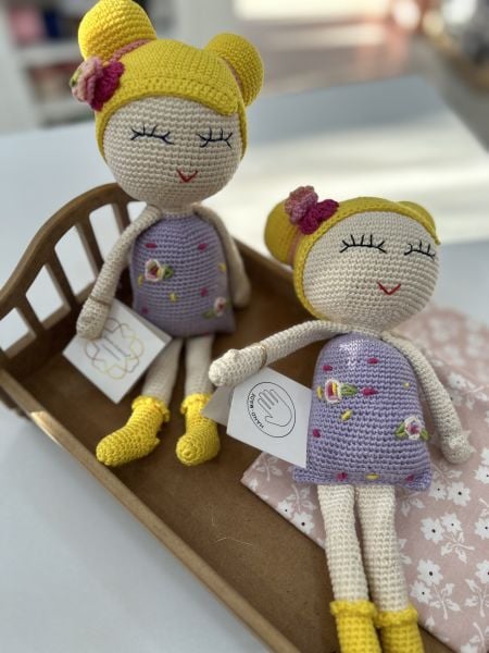 Amigurumi Parla Bebek Lila Elbiseli