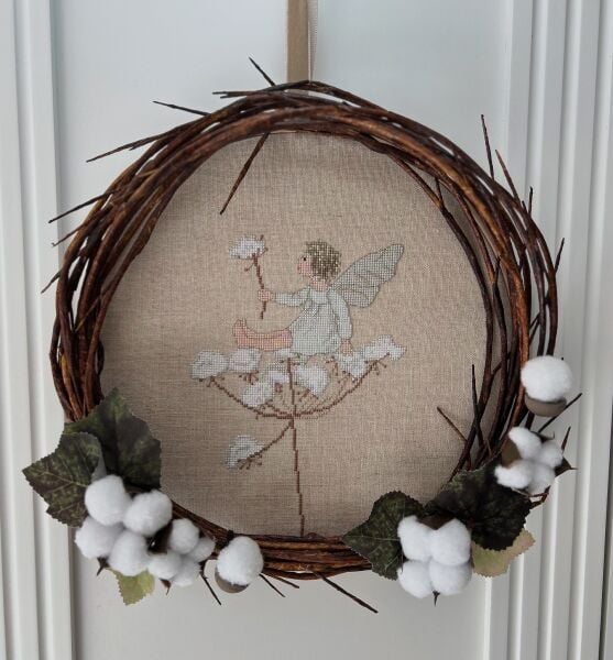 Kapı Süsü Çelenk Kanaviçe İşlemeli Melek