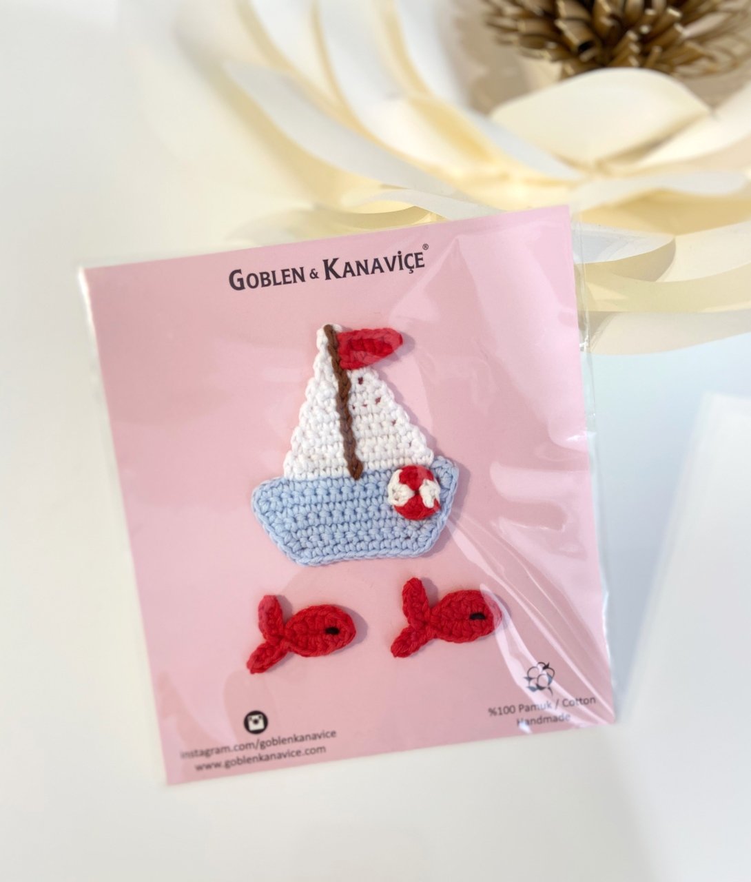 Motif Aplike Gemi