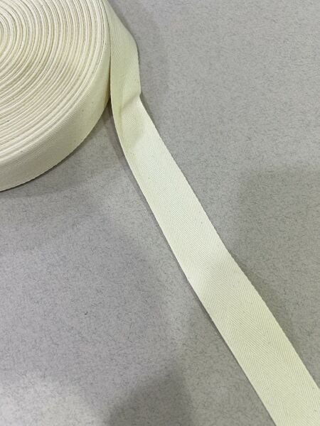 Pamuk Balık Sırtı Kurdele Krem 35 mm