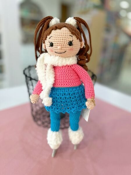 Amigurumi Kayak Yapan Kız