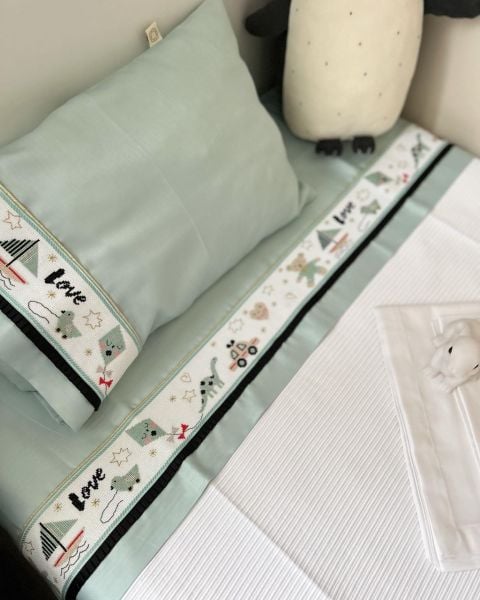 Love Yazılı Bebek Pike Takımı